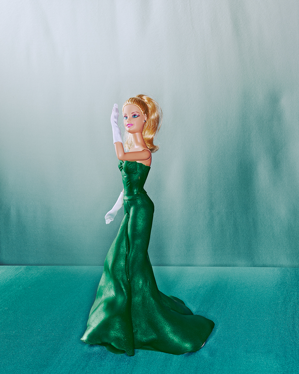 charlesjames-doll-cakes-6_19112785421